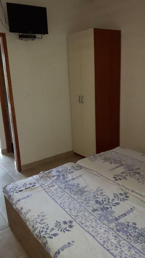 Apartments Babic Novalja Exterior photo